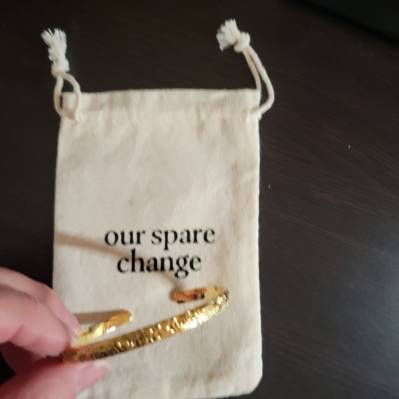 Gold Etched Floral Bracelet 18k Gold Plated - Picture 2 of 6